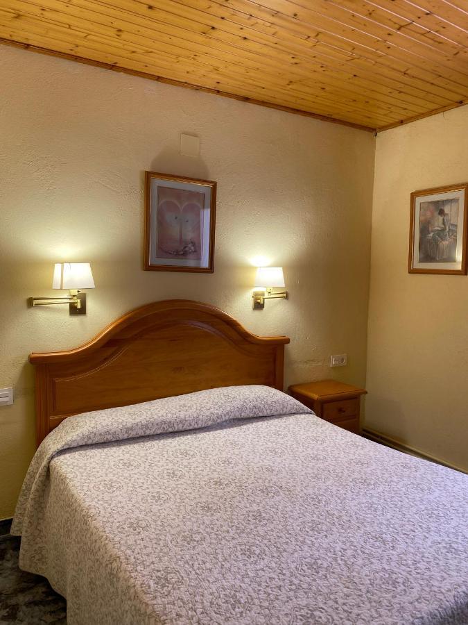 Hotel Rural Cal Amadeu Vilanova de Escornalbou Εξωτερικό φωτογραφία